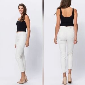 Judy Blue Boyfriend Fit Jeans Ecru Cream